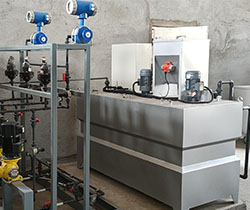 ��������ĳ��ˮ����װ�ֳ�